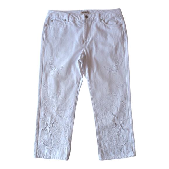 Michael Kors White Floral Embroidered Capri Pants Size 10 - Stylish & Chic - Picture 1 of 6